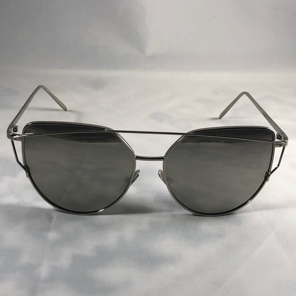 Mirrored/Metal Frame Cat Eye Sunglasses NWOT